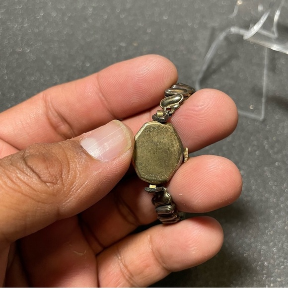 Vintage Ladies Bulova Mechanical Wind Up Watch 10K Rolled Gold Working - Picture 3 of 6